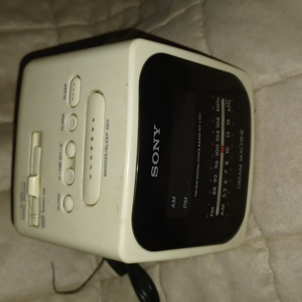Sony Dream Machine cube alarm clock 🕒 radio 📻